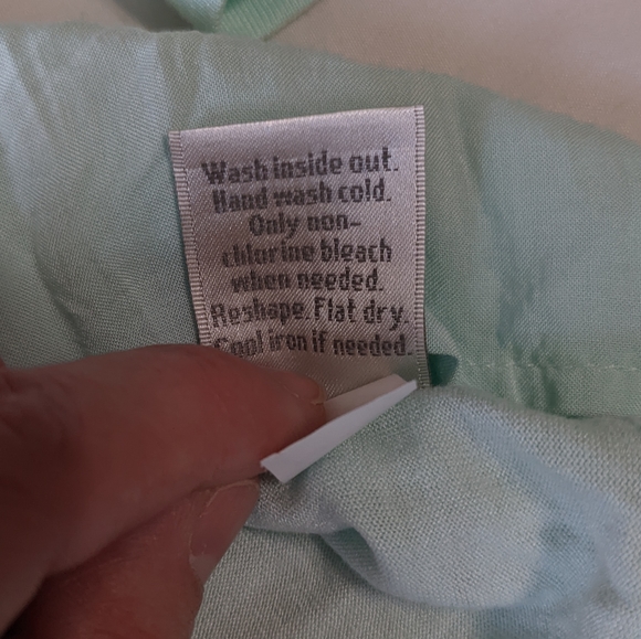 Lauren Conrad Mint Green Flowy Top 3/4 length Sleeve Round Neckline Medium - Picture 6 of 10